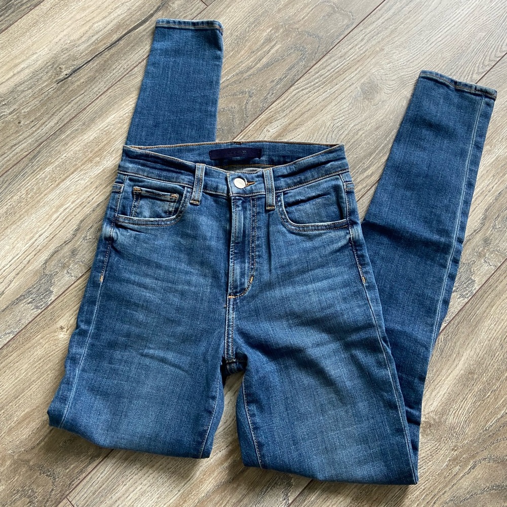 Joe’s jeans The flawless Charlie high rise skinny